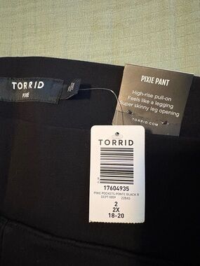 NWT-Torrid Black Pixie Pull-On Luxe Ponte Pants
